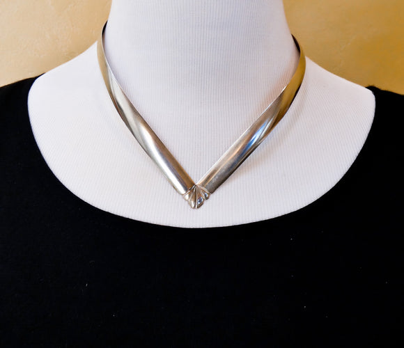 Native American Vintage Navajo Sterling Silver Collar Necklace