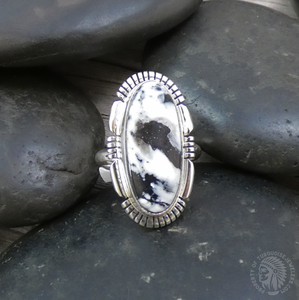 Native American Navajo Sterling Silver Women’s White Buffalo Ring Size 8.5