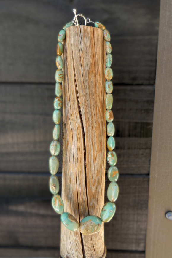 Navajo Green Turquoise Bead Necklace 18.5