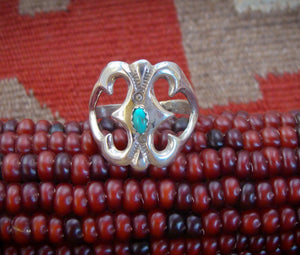 Vintage Navajo Sterling Silver Turquoise Unisex Sandcast Ring