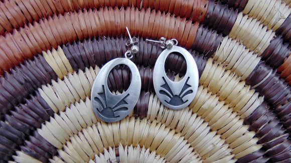 Native American Sterling Silver Hopi Corn Stalk Dangle Earrings