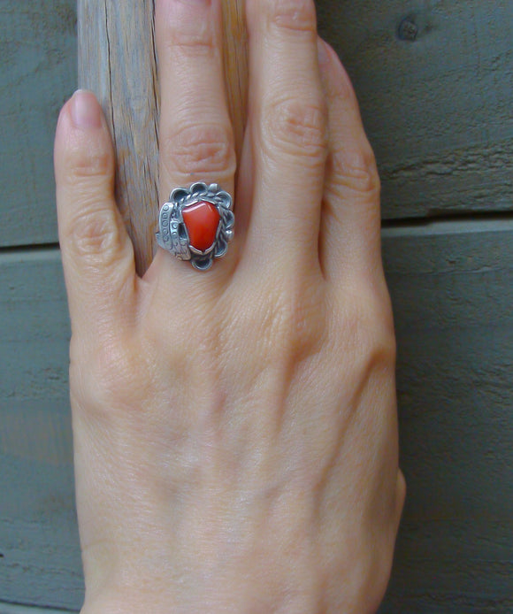 Old Navajo Silver Coral Ring Size 4