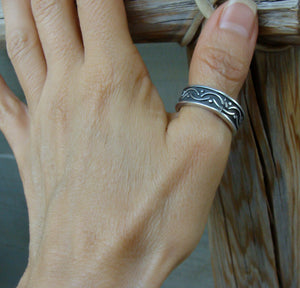 Handmade Silver Wedding Band Ring Size 8.5