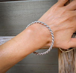 Native American Navajo Heavy Gauge Sterling Silver Rope Twist Bangle Bracelet